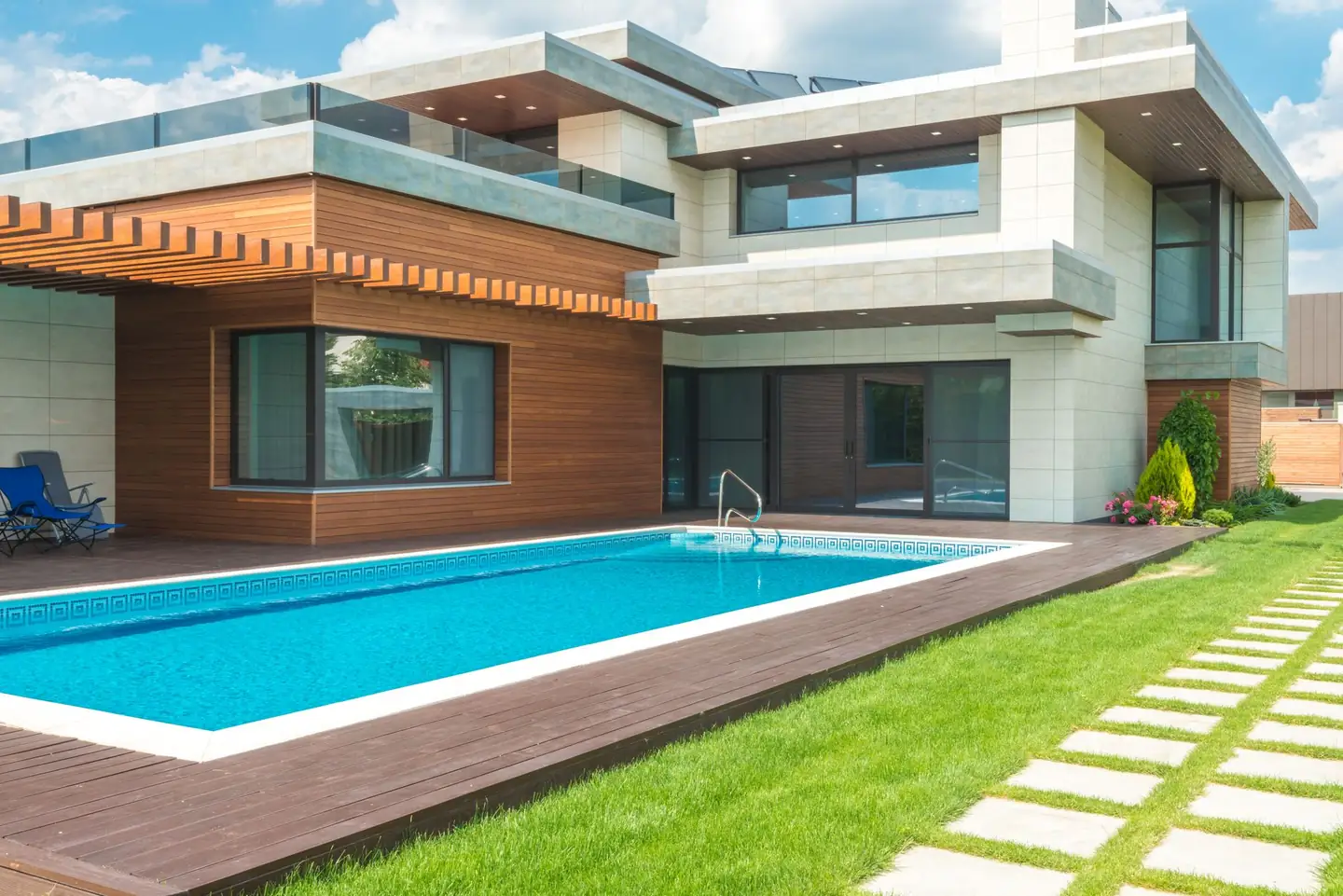 Infinity & Wet-Edge Pools in Concord West, NSW